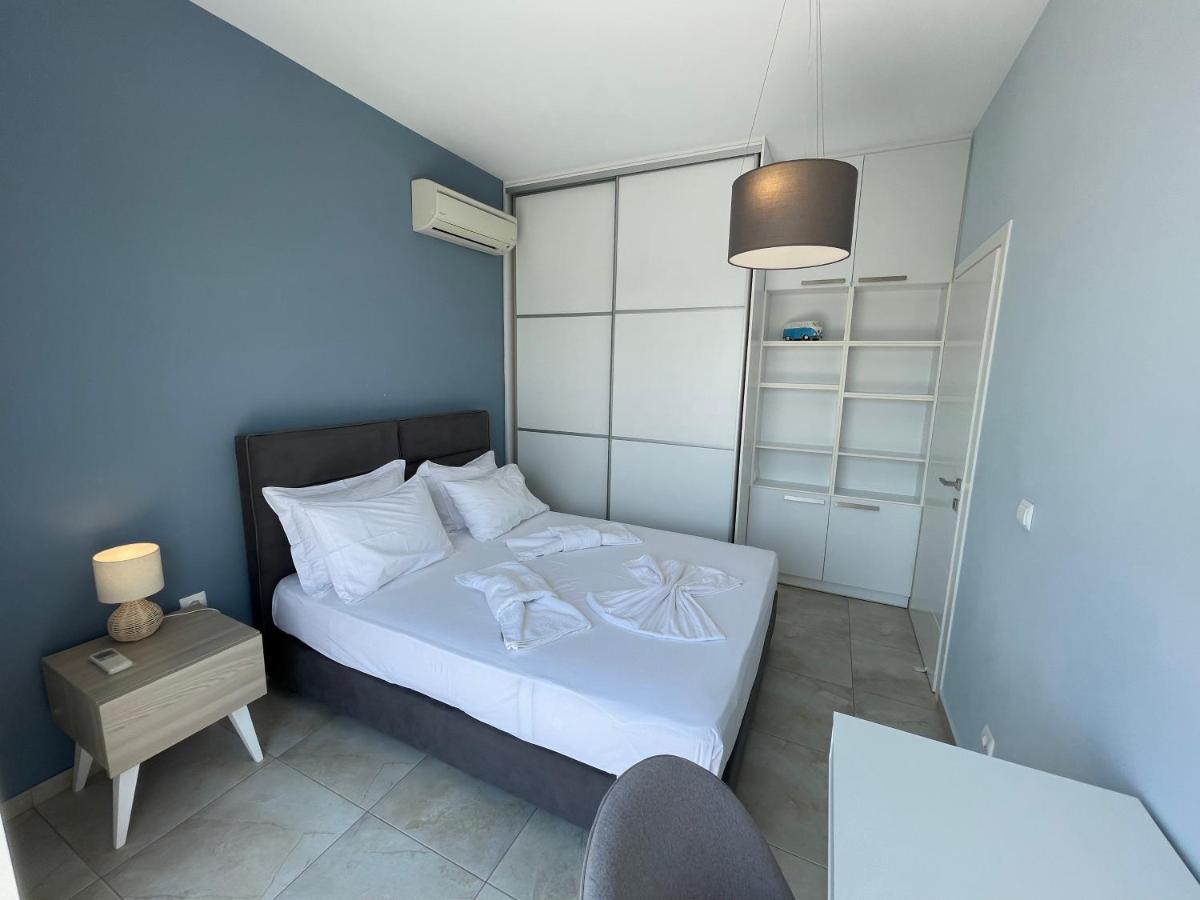 Luxury Villa Loutraki With Private Heated Pool מראה חיצוני תמונה