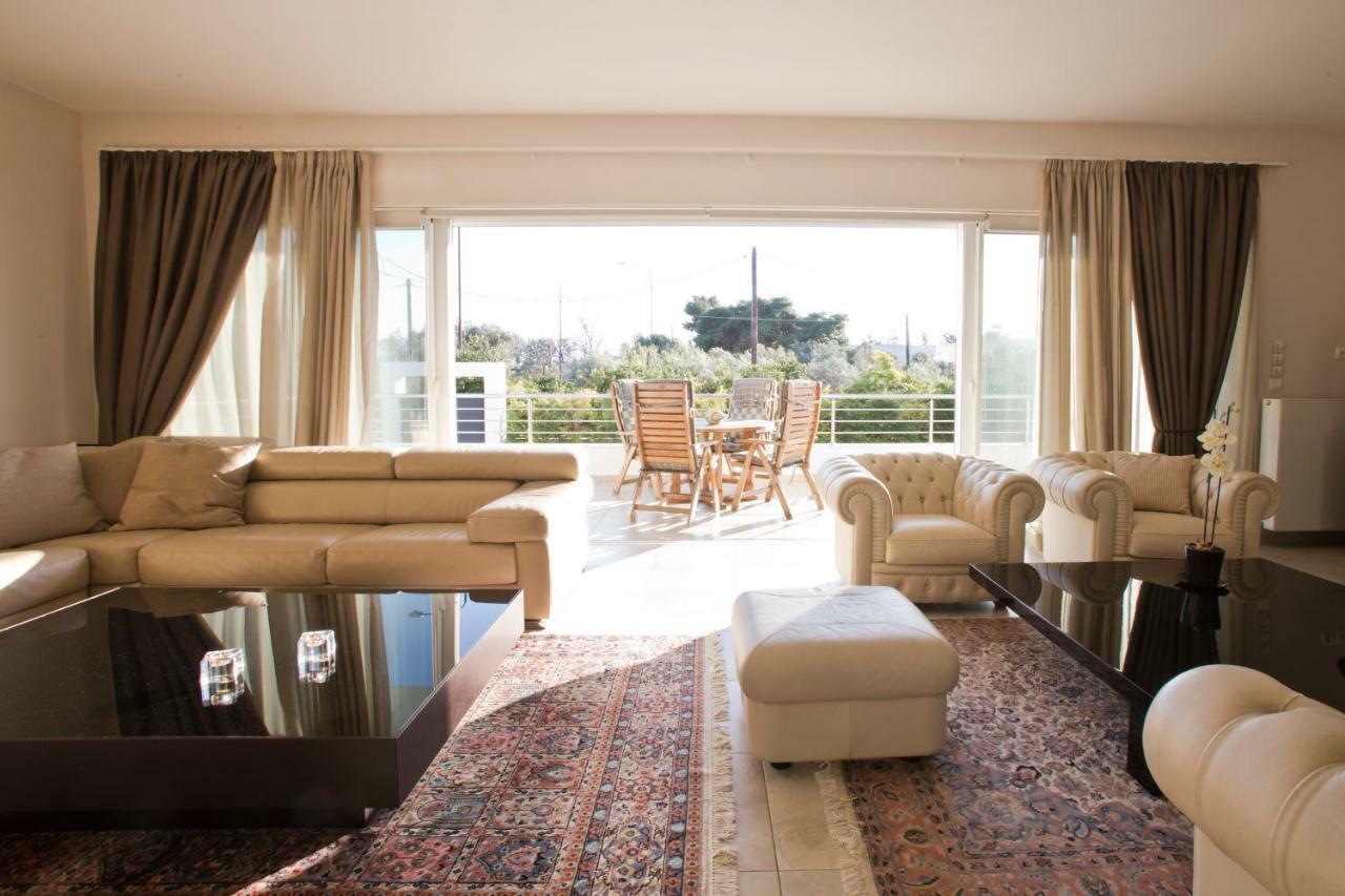 Luxury Villa Loutraki With Private Heated Pool מראה חיצוני תמונה